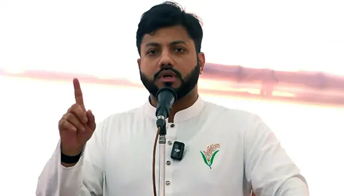 ইশরাকের পদত্যাগপত্র গৃহীত, প্রজ্ঞাপন জারি